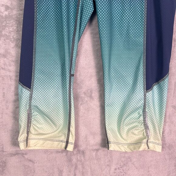 Athleta Blue Ombré Faded Out Dobby Be Free Capri Leggings Pockets Size Small - Picture 4 of 11